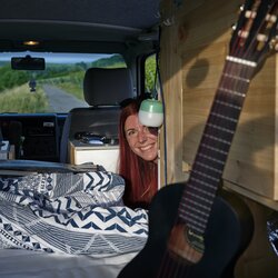 Fotoshooting Vanlife und Besen - Sommer - Brackenheim - Weingut Sommer - Christian Ernst | © CHRISTIAN ERNST GRANPALACEROYAL