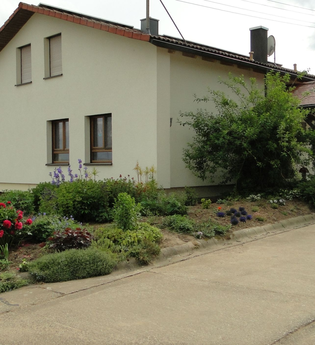 Außenansicht: beiges Gebäude mit rotem Dach | © Neckar-Zaber-Tourismus e.V.