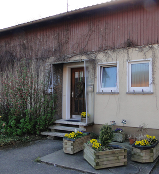 Außenansicht: beigefarbenes Gebäude | © Neckar-Zaber-Tourismus e.V.