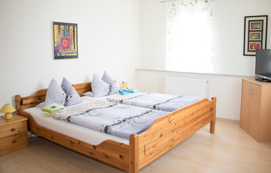 Doppelzimmer | Gästehaus Schaaf | Lauffen am Neckar | © Neckar-Zaber-Tourismus e.V.