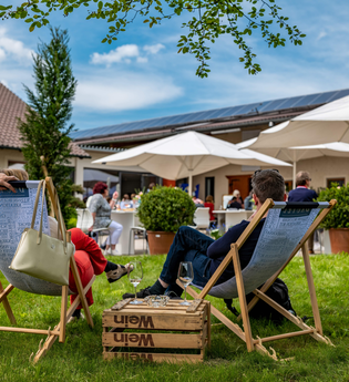 Jahrgangspräsentation - Wein.Kunst.Köstlichkeiten.