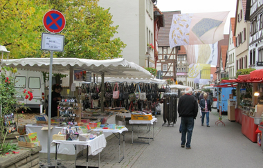 Kirchweihmarkt in der historischen Altstadt in Eppingen | © Große Kreisstadt Eppingen