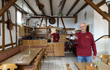 Besenwirtschaft Weingut Winkler mit Chef
