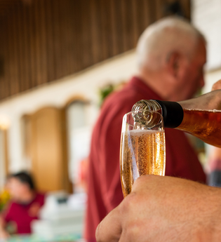 Sektglas | Weingut Blatt Brackenheim | HeilbronnerLand | © Weingut Matthias Blatt