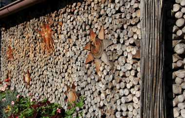 Überdachter Holzstapel | © Gemeinde Epfenbach