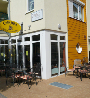 Außenansicht mit Terrasse der Bäckerei Bürk | Brackenheim | © Neckar-Zaber-Tourismus e.V.