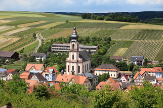 Barockkirche St. Martin mit Ölberg in Stein | © Peter Frischmuth/TLT