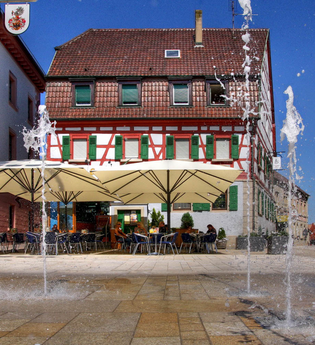 Eiscafe Europa Außenbewirtung, Wassersprudler Marktplatz Eppingen | © Stadt Eppingen