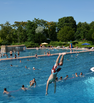 Freibad Brühl | © Gemeindearchiv Brühl