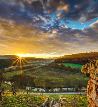 Ort des Glücks - AUSSICHTSPUNKT SATZENBERG | © Liebliches Taubertal