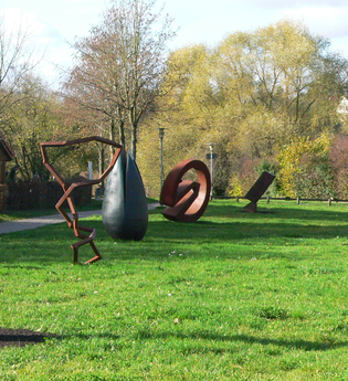 Weg mit Kunstskulpturen | © Stadt Maulbronn