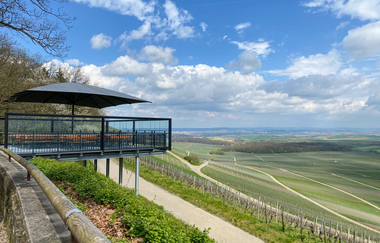 Aussichtsplattform über den Weinbergen | Waldschenke Hörnle | Brackenheim-Dürrenzimmern | © Neckar-Zaber-Tourismus e.V.
