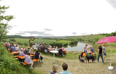 Weinterrasse mit toller Aussicht | Weingärtner Stromberg-Zabergäu | Brackenheim | HeilbronnerLand | © Weingärtner Stromberg-Zabergäu eG