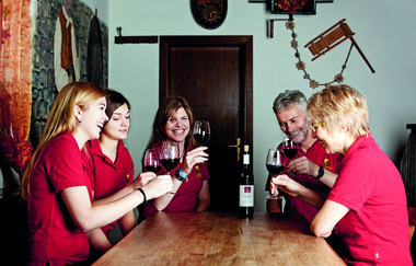 Weinverkostung | Weingut Holzwarth | Brackenheim | © Neckar-Zabewr-Tourismus