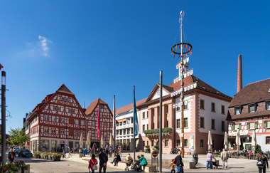 Marktmarktplatz mit Rathaus | Eppingen | HeilbronnerLand | © Große Kreisstadt Eppingen