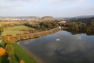 Rollstuhlwanderweg am Stausee Ehmetsklinge | © Land der 1000 Hügel - Kraichgau-Stromberg