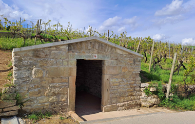 Das Bild zeigt das renovierte Wengertschutzhäusle in Ingersheim.